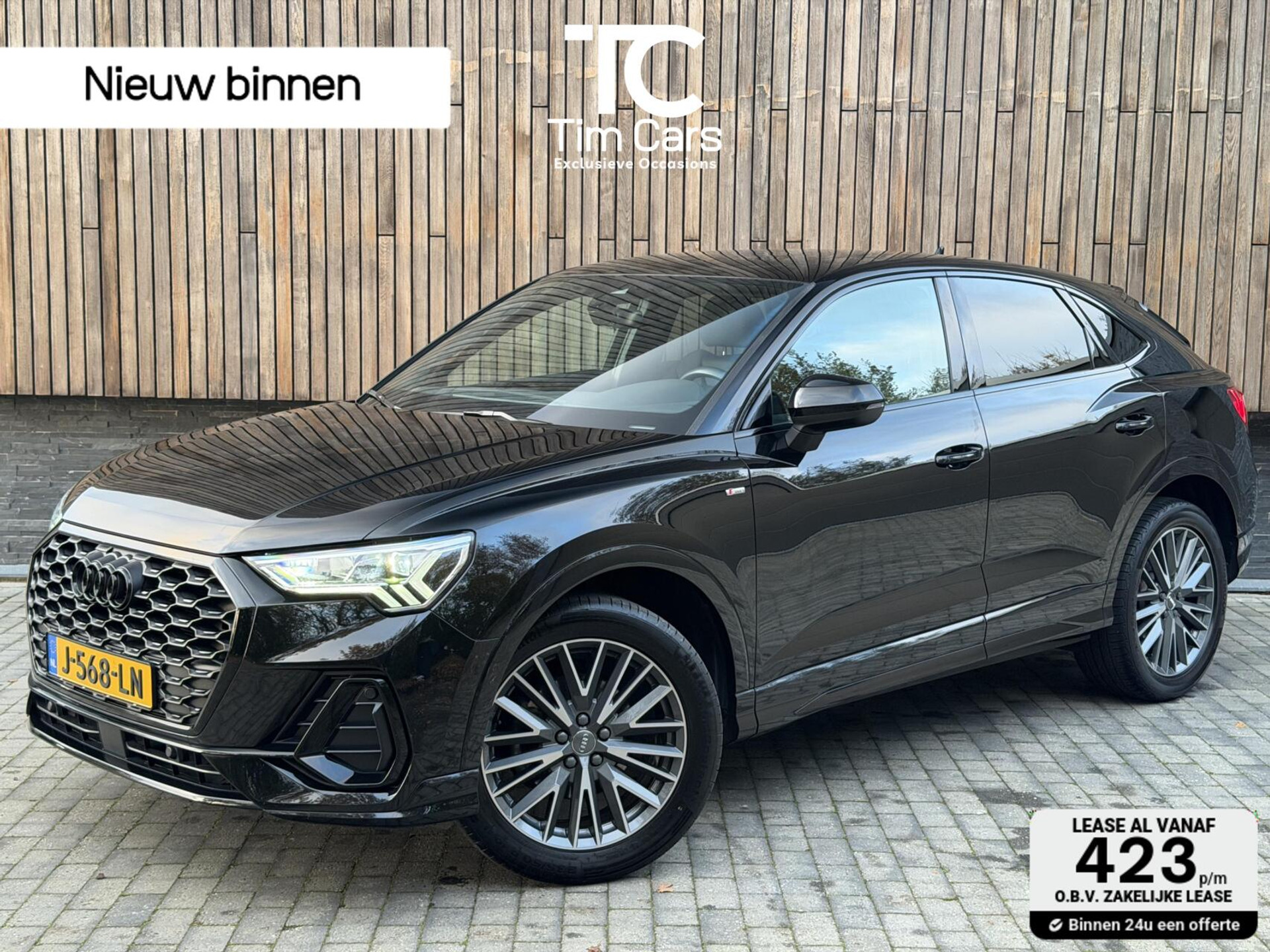 Audi Q3 35 TFSI S edition Automaat | Zwart optiek | Navigatiesysteem | Half-leer | Getint glas | Cruise & climate control | Lane assist | 19 inch velgen | LED verlichting | Elektrisch bedienbare achterklep | Parkeersensoren achter 49254680-0.jpg | Timcars.nl