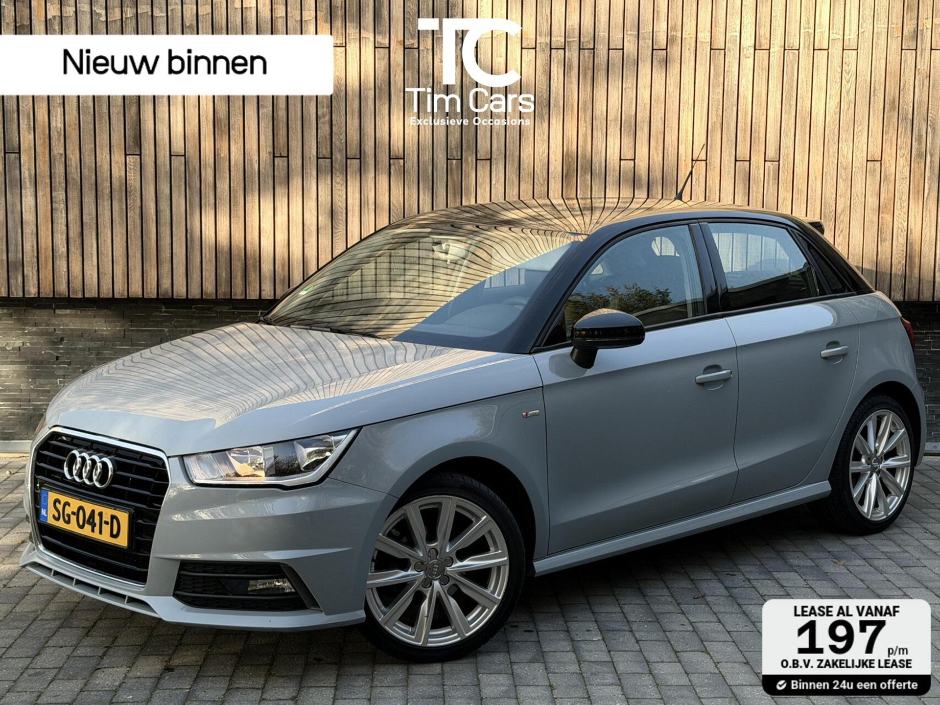 Audi A1 Sportback 1.0 TFSI Adrenalin Handgeschakeld | S-line exterieur | Airconditioning | Cruise control | Navigatie voorbereiding | Pijlgrijs metallic | Zwart dak | Multifunctioneel stuurwiel | Nette auto! 49254855-0.jpg | Timcars.nl