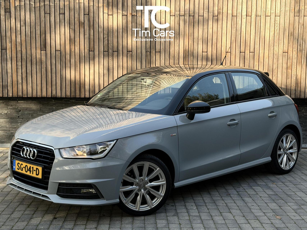 Audi A1 Sportback 1.0 TFSI Adrenalin Handgeschakeld | S-line exterieur | Airconditioning | Cruise control | Navigatie voorbereiding | Pijlgrijs metallic | Zwart dak | Multifunctioneel stuurwiel | Nette auto! 49254855-0.jpg | Timcars.nl