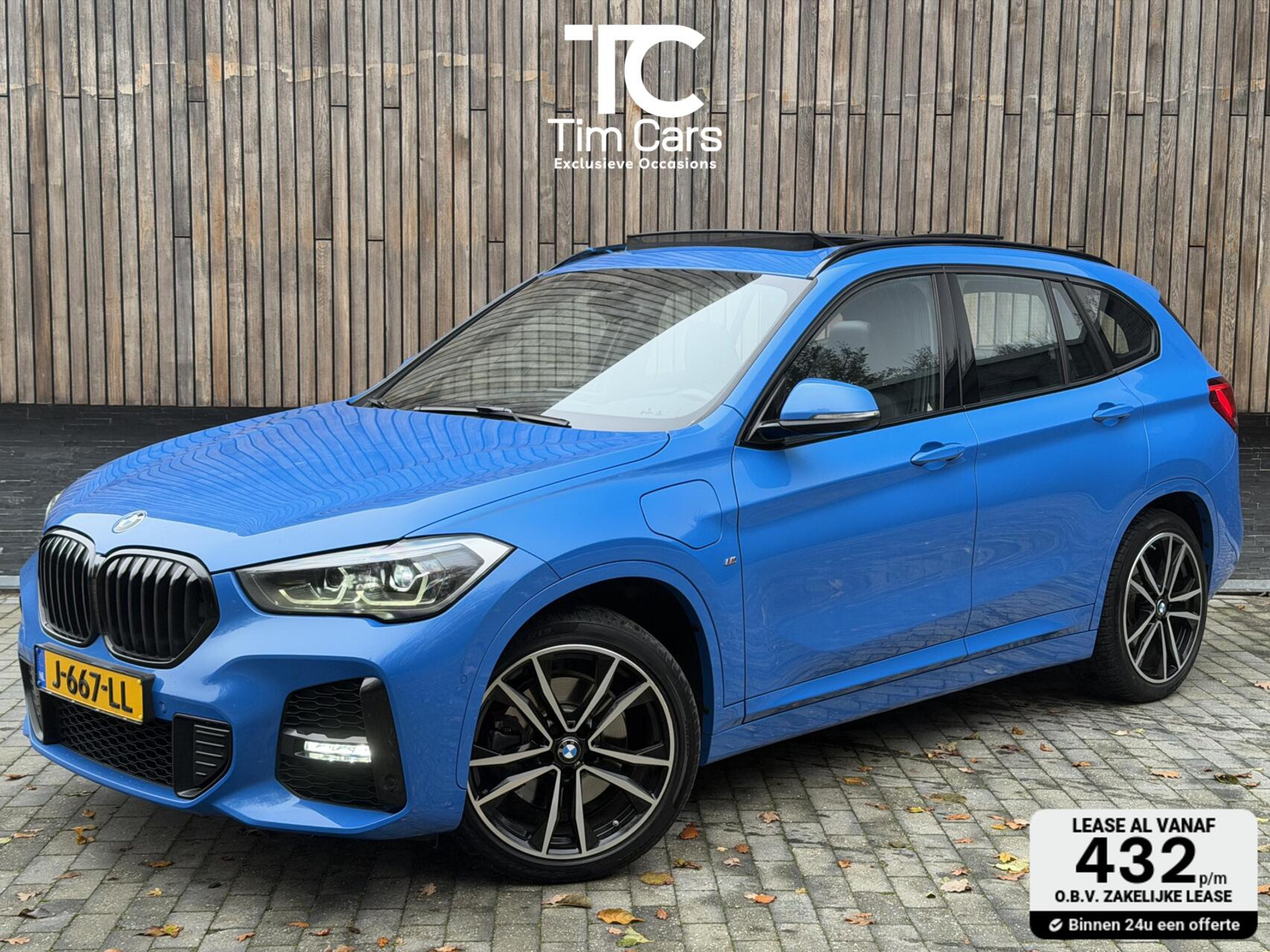 BMW X1 xDrive25e M-sport Automaat | Panoramadak | Leren bekleding | Stoelverwarming | LED verlichting | Climate & cruise control | Misano Blauw metallic | Harman/Kardon HiFi | Parkeersensoren voor en achter | Achteruitrijcamera 49544734-0.jpg | Timcars.nl