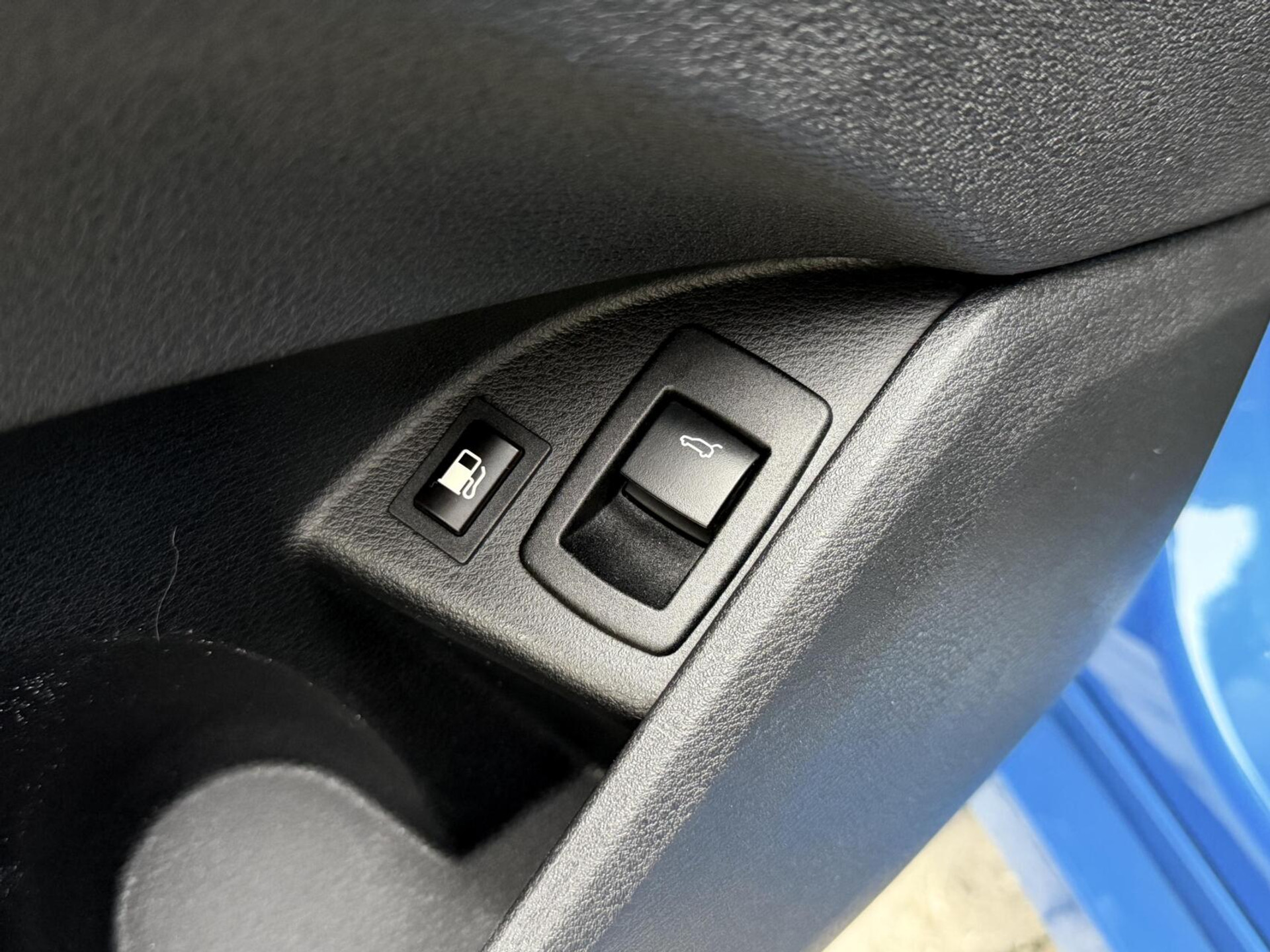 BMW X1 xDrive25e M-sport Automaat | Panoramadak | Leren bekleding | Stoelverwarming | LED verlichting | Climate & cruise control | Misano Blauw metallic | Harman/Kardon HiFi | Parkeersensoren voor en achter | Achteruitrijcamera 49544734-10.jpg | Timcars.nl