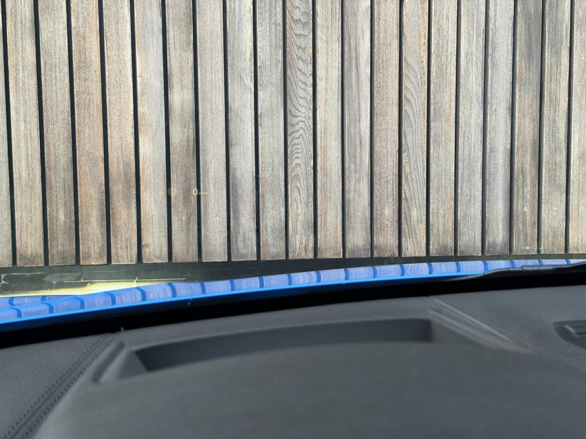 BMW X1 xDrive25e M-sport Automaat | Panoramadak | Leren bekleding | Stoelverwarming | LED verlichting | Climate & cruise control | Misano Blauw metallic | Harman/Kardon HiFi | Parkeersensoren voor en achter | Achteruitrijcamera 49544734-13.jpg | Timcars.nl