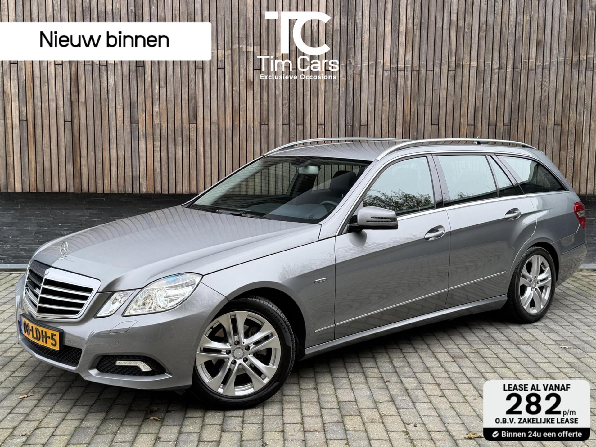 Mercedes-Benz E-Klasse Estate 200 CGI Avantgarde Automaat | Unieke kilometerstand 86.190 NAP! | Half/leer | Bi-Xenon verlichting | Climate & cruise control Tempomat | Elektrisch bedienbare achterklep | Parkeersensoren voor en achter 49722759-0.jpg | Timcars.nl