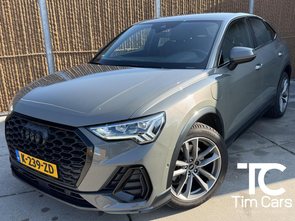 Audi Q3 Sportback 45 TFSI e S Edition Automaat | Keyless entry & start | Chronosgrijs | Stoelverwarming | Sonos Audio HiFi | Zwart optiek | Elektrisch bedienbare achterklep | Parkeersensoren voor en achter 50445306-0.jpg | Timcars.nl