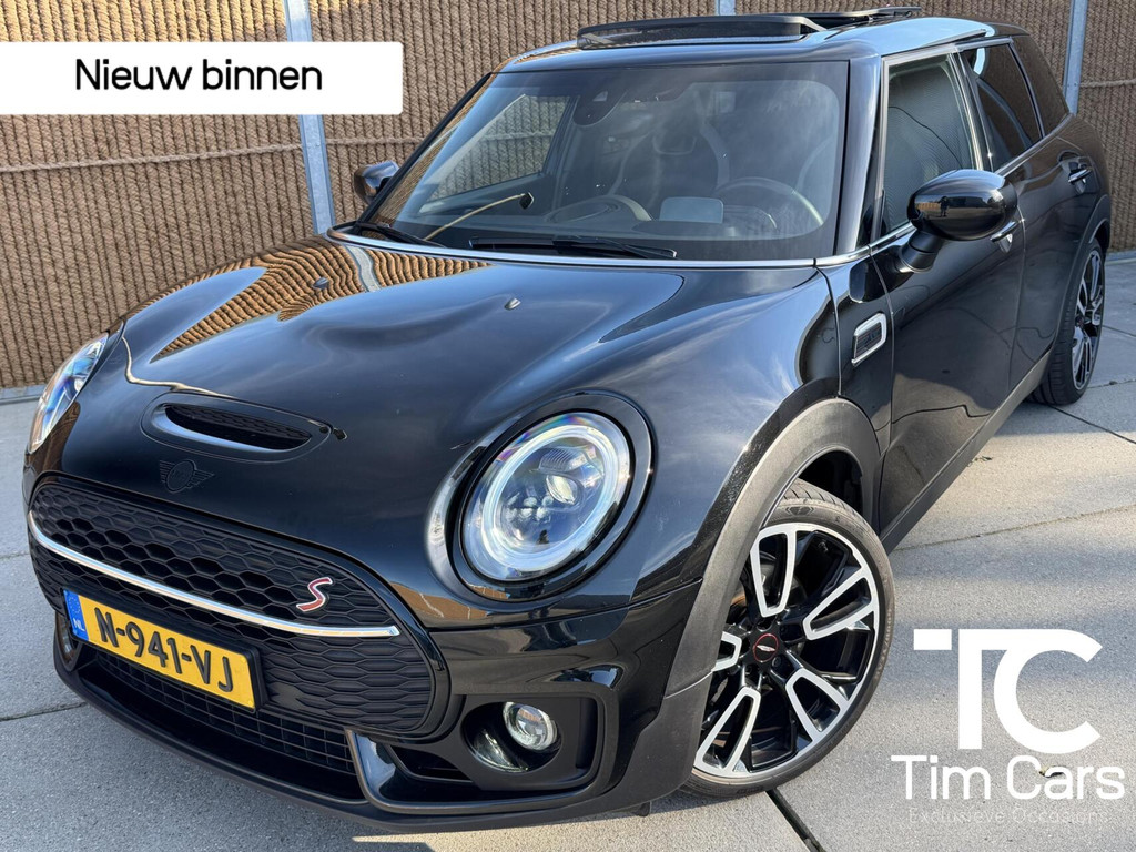 MINI Clubman 2.0 Cooper S Rockingham GT Edition Automaat | Panoramadak | HUD | Stoelverwarming | Leer/alcantara | Getint glas | Verwarmde voorruit | Keyless entry | Stuur & stoelverwarming 51113277-0.jpg | Timcars.nl