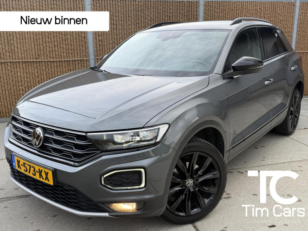 Volkswagen T-Roc 1.5 TSI Sport Automaat | Stoelverwarming | LED verlichting | Elektrisch bedienbare achterklep | Achteruitrijcamera | Sportstuur | Keyless entry&start | Getint glas | Parkeersensoren voor en achter 52704146-0.jpg | Timcars.nl