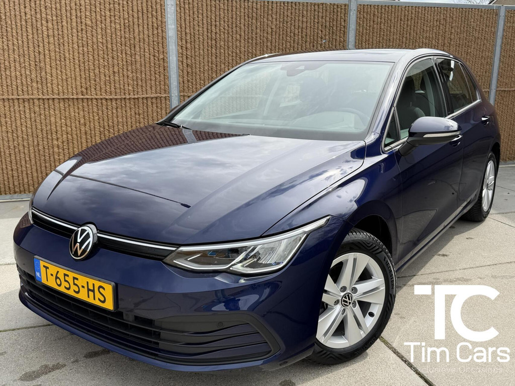 Volkswagen Golf 1.0 eTSI Life Automaat | Achteruitrijcamera | Navigatiesysteem | Metallic lak | LED verlichting | Adaptieve cruise control | Apple CarPlay/Android Auto | Lichtmetalen velgen | Parkeersensoren voor en achter 52750667-0.jpg | Timcars.nl