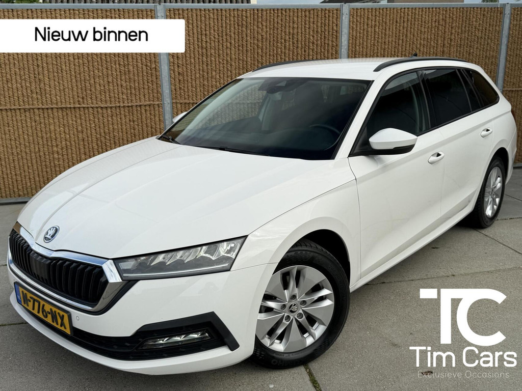 Škoda Octavia Combi 1.5 e-TSI Business Edition DSG Automaat | Trekhaak | Getint glas | Keyless entry&start | Elektrisch bedienbare achterklep | Climate control | Cruise control | Parkeersensoren voor en achter 53262328-0.jpg | Timcars.nl