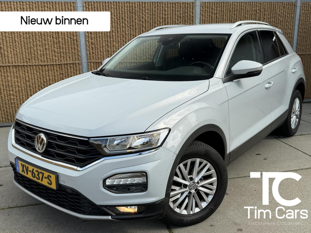 Volkswagen T-Roc 1.0 TSI Style Trekhaak | Climate control | Navigatiesysteem | Cruise control adaptief | DAB ontvangst | Getint glas | Smartphone intergratie | Parkeersensoren voor en achter 53575983-0.jpg | Timcars.nl