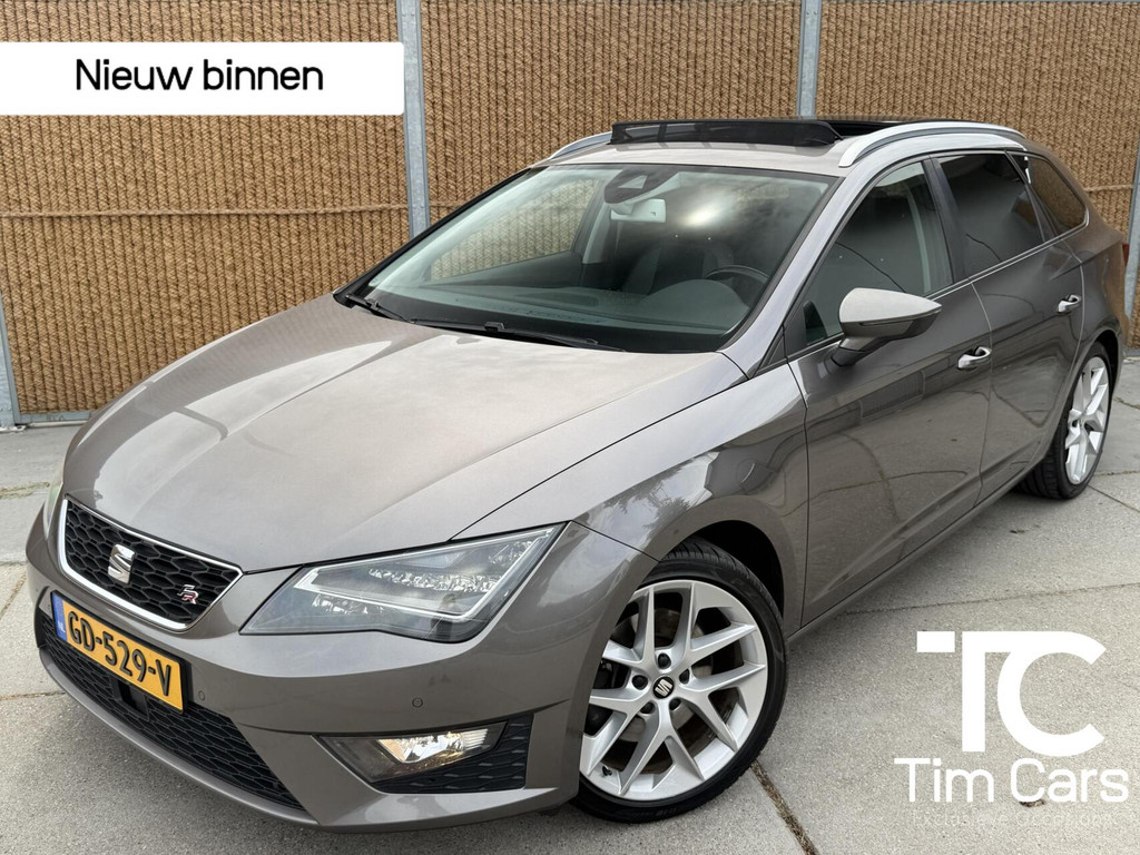 SEAT Leon ST 1.4 TSI ACT FR Dynamic Automaat | Panoramadak | LED verlichting | Half leer/alcantara | DCC | Achteruitrijcamera | Climate control | Adaptieve cruise control | Seat Sound | Parkeersensoren voor en achter 53975674-0.jpg | Timcars.nl