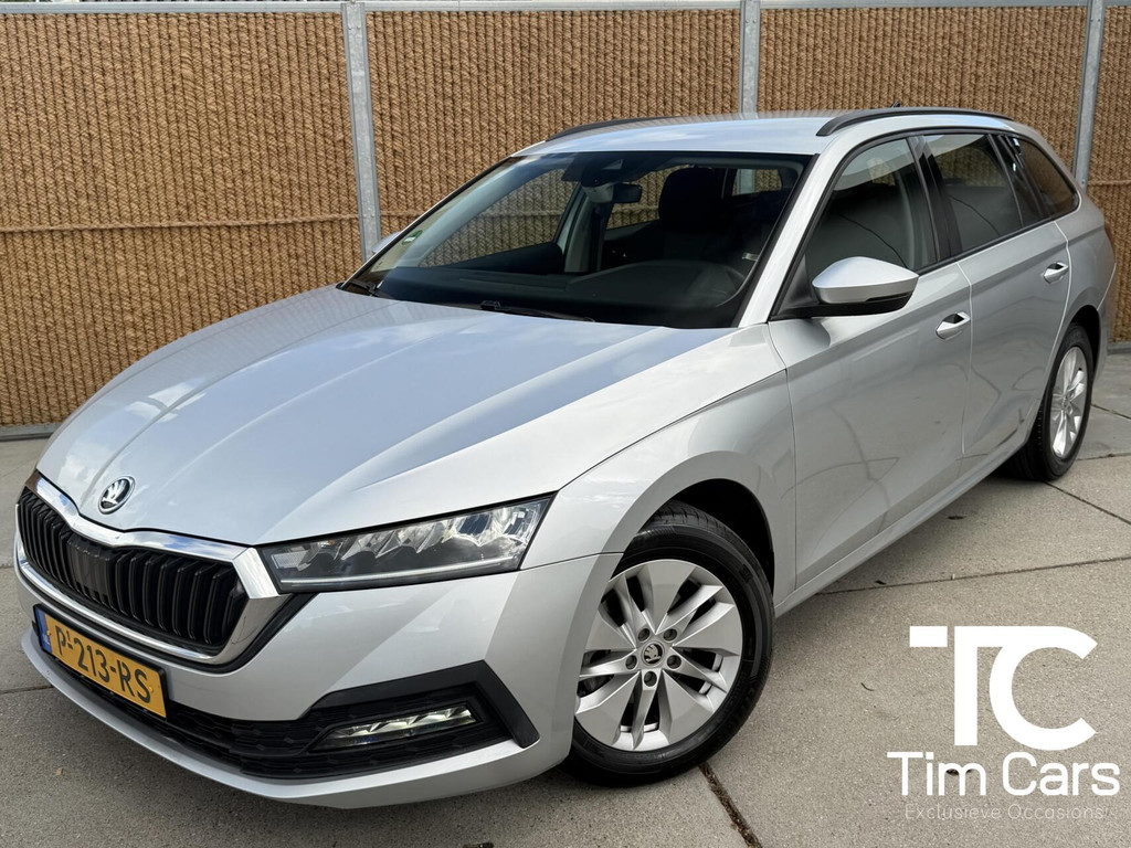 Škoda Octavia Combi 1.0 e-TSI Ambition Automaat | LED verlichting | Climate control | Cruise control | Apple CarPlay/Android Auto | Navigatiesysteem | DAB ontvanger | Digitale cockpit | Parkeersensoren achter 54091708-0.jpg | Timcars.nl