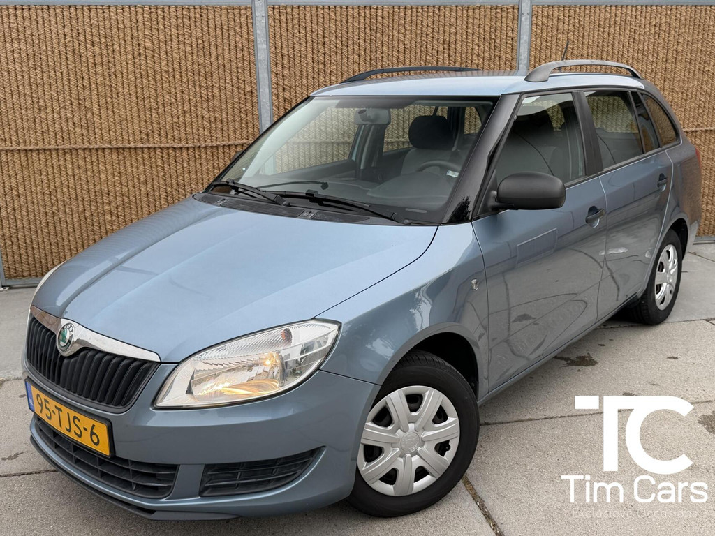 Škoda Fabia Combi 1.2-12V Fresh Airconditioning | Trekhaak | Elektrische ramen voor | Stuurbekrachtiging | Radio CD speler | Dakrails | Dealer onderhouden | NAP 54399609-0.jpg | Timcars.nl