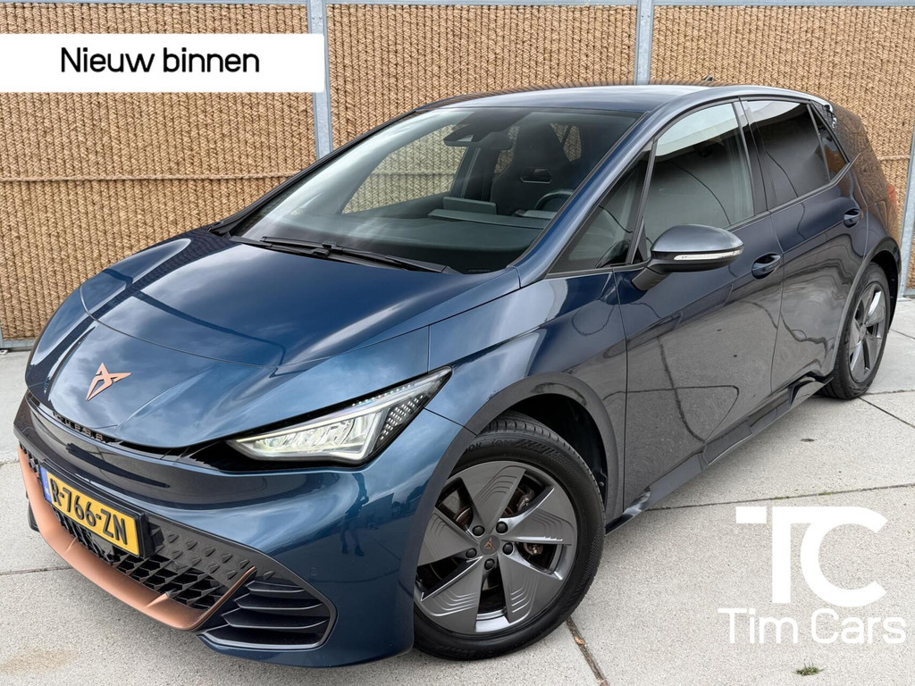 CUPRA Born Business 62 kWh SOH 91,98% Aurora Blue | Climate control | Cruise control adaptief | DAB ontvanger | Apple CarPlay/Android Auto | Full-LED | Navigatiesysteem | Parkeersensoren voor en achter | Achteruitrijcamera 54792683-0.jpg | Timcars.nl