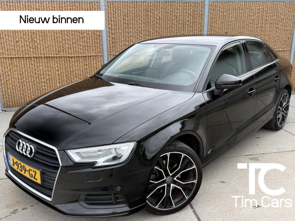 Audi A3 Limousine 30 TFSI Pro Line Lederen bekleding | Stoelverwarming | 18 inch lichtmetalen velgen | Bi-xenon verlichting | Airconditioning | Cruise control | Navigatiesysteem | Parkeersensoren achter 54872533-0.jpg | Timcars.nl