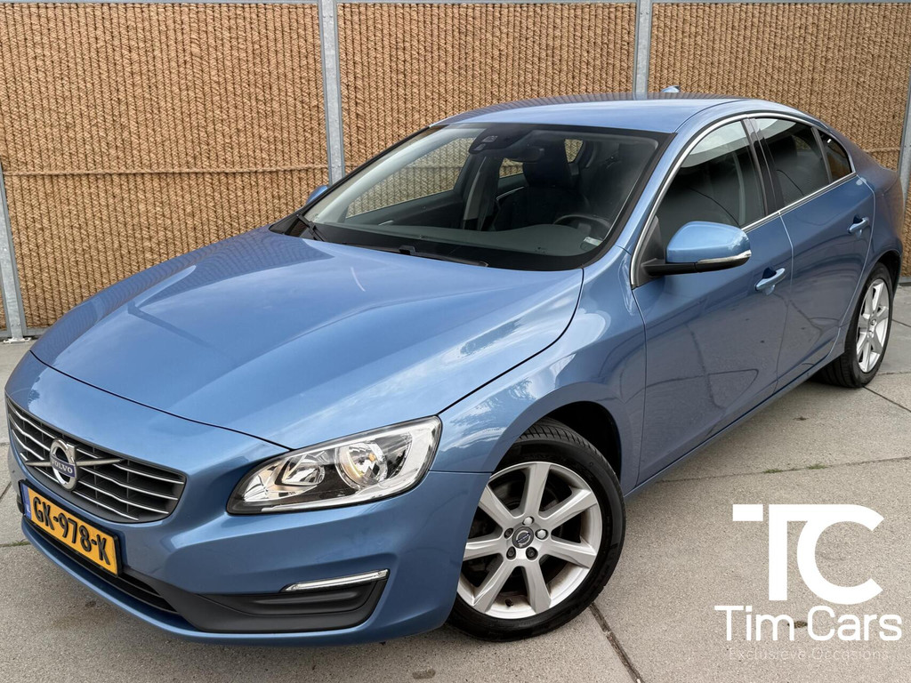 Volvo S60 2.0 T4 Momentum 190pk | Navigatiesysteem | Climate & cruise control | Trekhaak & 1800KG trekgewicht | Parkeersensoren achter | Parkeersensoren achter | Lichtmetalen velgen 55030734-0.jpg | Timcars.nl