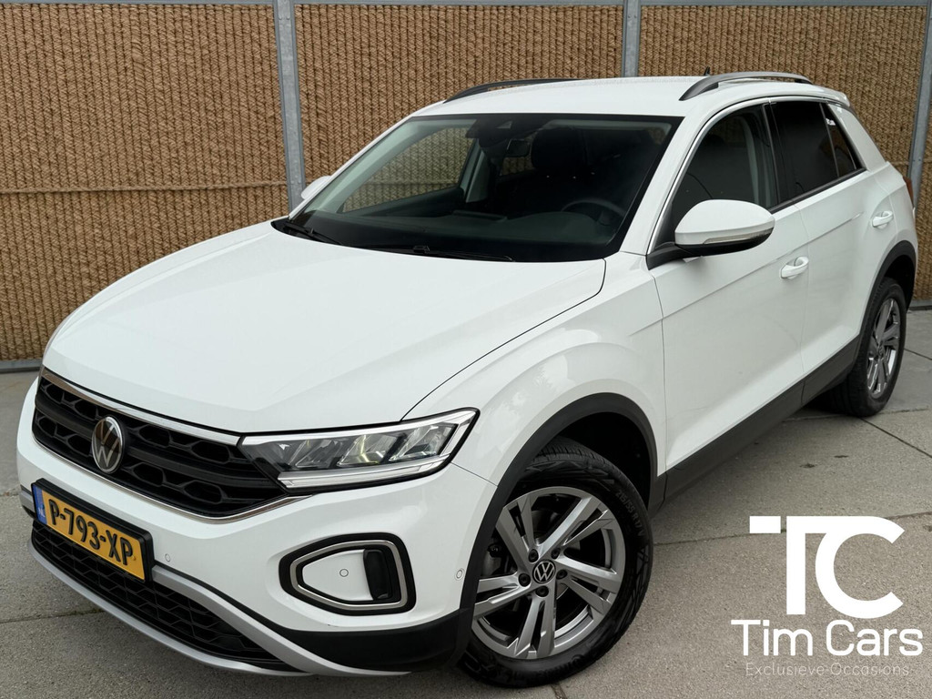 Volkswagen T-Roc 1.0 TSI Life 75 Edition Achteruitrijcamera | LED verlichting | Parkeersensoren voor en achter | Airconditioning | Cruise control adaptief | Apple CarPlay/Android Auto | Rijstrooksensor | DAB ontvanger 55431047-0.jpg | Timcars.nl