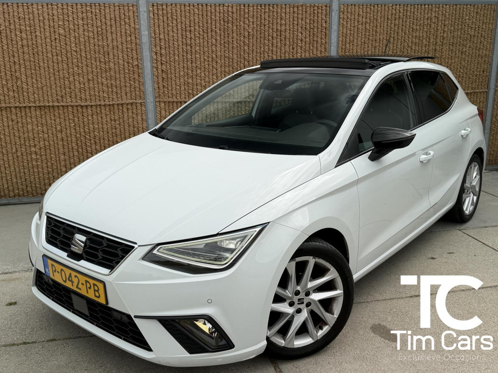 SEAT Ibiza 1.0 EcoTSI FR Plus Panoramadak | Stoelverwarming | LED verlichting | Climate control | Cruise control adaptief | Navigatiesysteem | Rijstrooksensor | Achteruitrijcamera 55431101-0.jpg | Timcars.nl