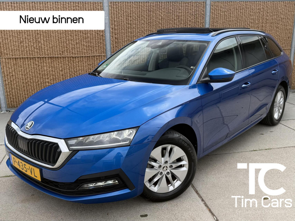 Škoda Octavia Combi 1.5 e-TSI Business Edition Automaat | Panoramadak | Sfeerverlichting | Trekhaak uitklapbaar | Getint glas | LED verlichting | Climate & cruise control | Elektrisch bedienbare achterklep | Parkeersensoren voor en achter 55510759-0.jpg | Timcars.nl