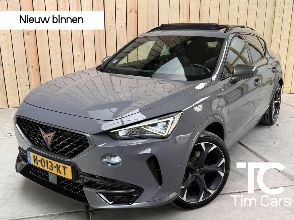 CUPRA Formentor 1.4 e-Hybrid Performance Automaat | Panoramadak | Trekhaak uitklapbaar | Voorstoelen verwarmd | Cruise control adaptief | Apple CarPlay/Android Auto Full-Link | LED verlichting | Achteruitrijcamera 55510870-0.jpg | Timcars.nl