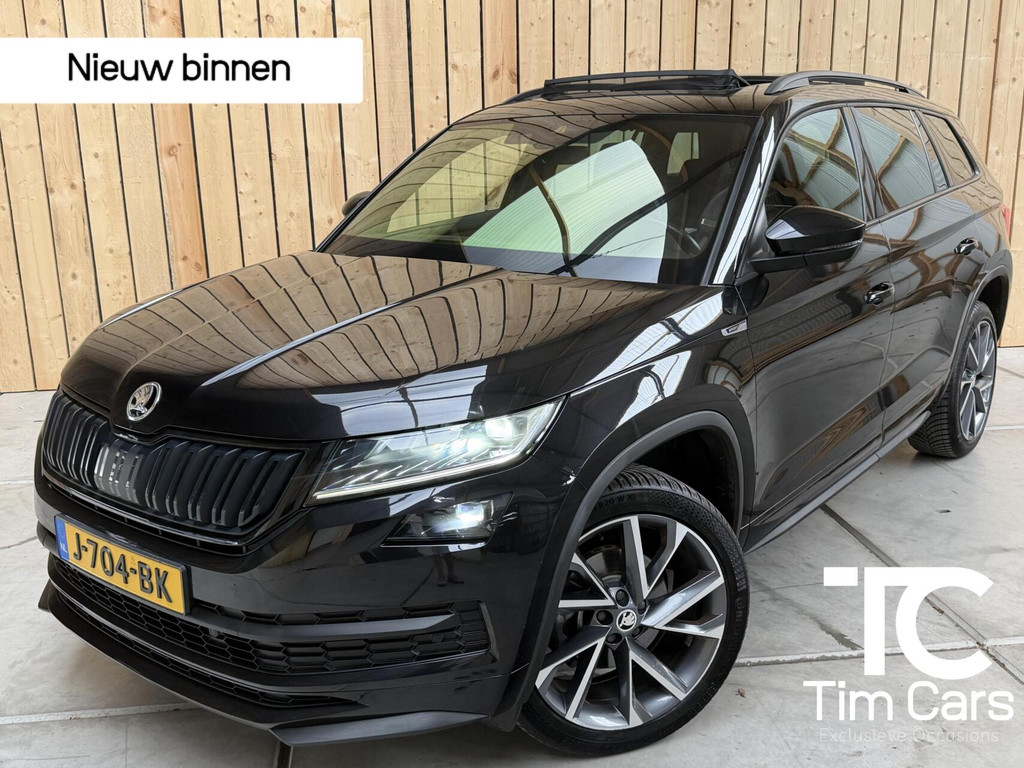 Škoda Kodiaq 1.5 TSI Sportline Business 7persoons Automaat | Panoramadak | Navigatiesysteem groot scherm | Adaptieve cruise control | Climate control | Stoelverwarming | Trekhaak uitklapbaar | Elektrisch bedienbare achterklep 55990933-0.jpg | Timcars.nl
