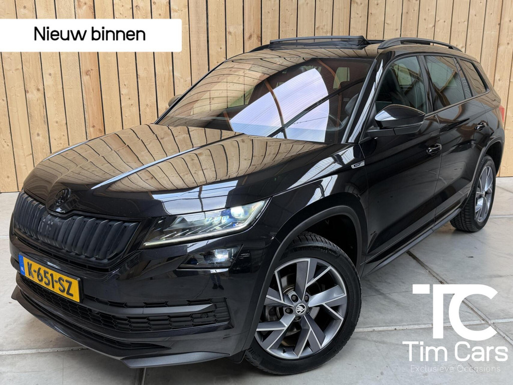 Škoda Kodiaq 1.5 TSI Sportline Business 7 persoons Automaat | Achteruitrijcamera | Apple CarPlay/Android Auto | Cruise & climate control | LED koplampen | Navigatiesysteem groot | Voor- en achter stoelen verwarmd | Panoramadak 56506290-0.jpg | Timcars.nl