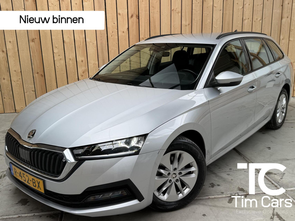 Škoda Octavia Combi 1.0 TSI Ambition Apple CarPlay/Android Auto | Climate & cruise control | LED verlichting | Lichtmetalen velgen | Navigatiesysteem | Parkeersensoren achter | Trekhaak 56704730-0.jpg | Timcars.nl