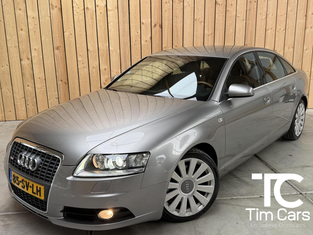 Audi A6 Limousine 3.2 FSi quattro edition 256pk Handgeschakeld! Youngtimer! Uniek! | Climate & cruise control | Houtafwerking interieur | Lederen bekleding Volterra | Sportstoelen | S line | Voorstoelen verwarmd | Parkeersensoren voor en achter 56858145-0.jpg | Timcars.nl