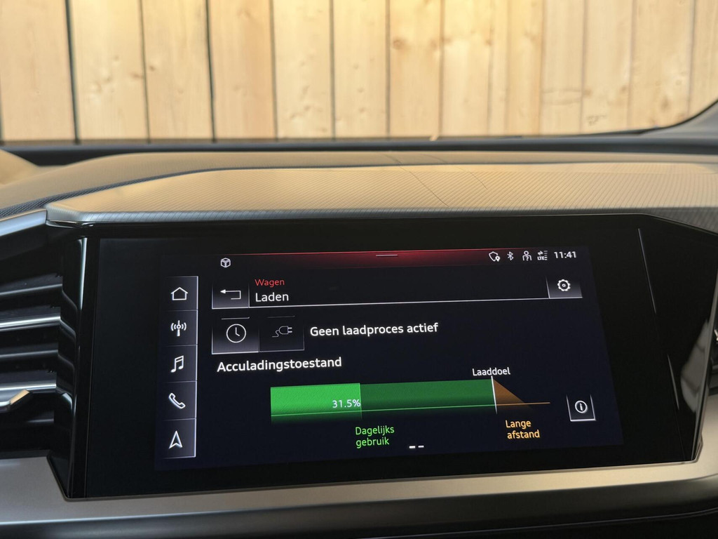 Audi Q4 e-tron 40 Launch edition Advanced 77 kWh SoH 91,95% Warmtepomp | Achteruitrijcamera | Adaptieve cruise control | Apple CarPlay/Android Auto | Climate control | Matrix LED | Navigatiesysteem | Voorstoelen verwarmd | Parkeersensoren 57062844-27.jpg | Timcars.nl