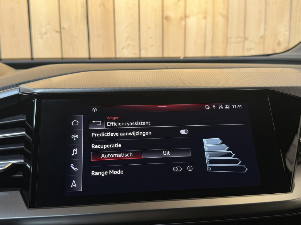 Audi Q4 e-tron 40 Launch edition Advanced 77 kWh SoH 91,95% Warmtepomp | Achteruitrijcamera | Adaptieve cruise control | Apple CarPlay/Android Auto | Climate control | Matrix LED | Navigatiesysteem | Voorstoelen verwarmd | Parkeersensoren 57062844-29.jpg | Timcars.nl
