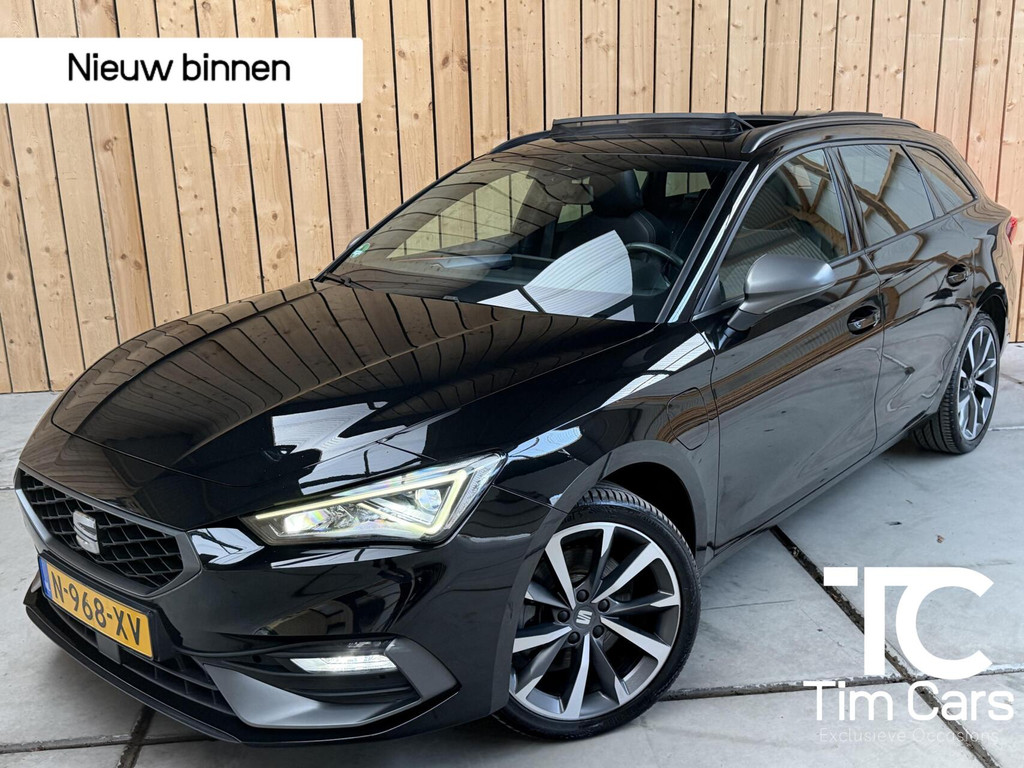 SEAT Leon Sportstourer 1.4 TSI eHybrid PHEV FR SoH 90,4% | Achteruitrijcamera | Apple CarPlay/Android Auto | Climate & cruise control | LED koplampen | Navigatiesysteem | Panoramadak | Parkeersensoren voor en achter 57628041-0.jpg | Timcars.nl