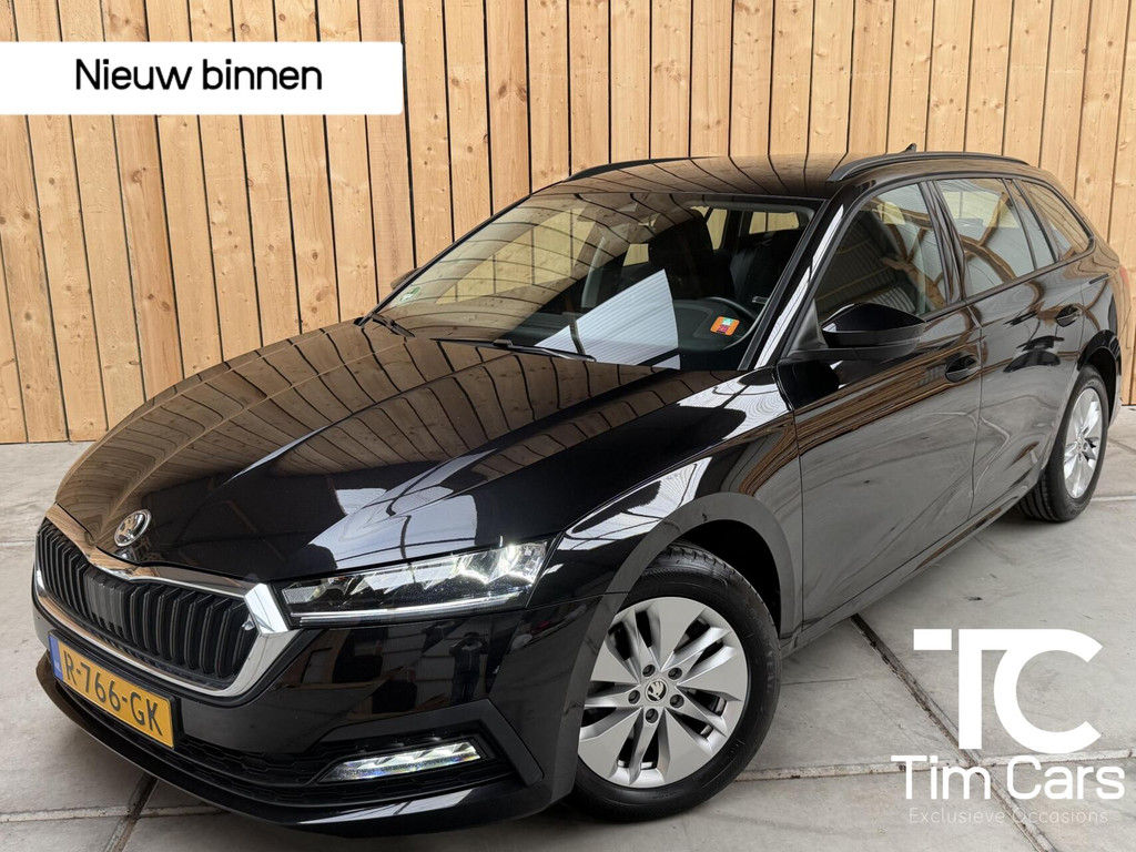 Škoda Octavia Combi 1.0 TSI Ambition Apple CarPlay/Android Auto | Cruise & climate control | LED verlichting | Keyless start | Navigatiesysteem | Parkeersensoren achter | Trekhaak 57631697-0.jpg | Timcars.nl