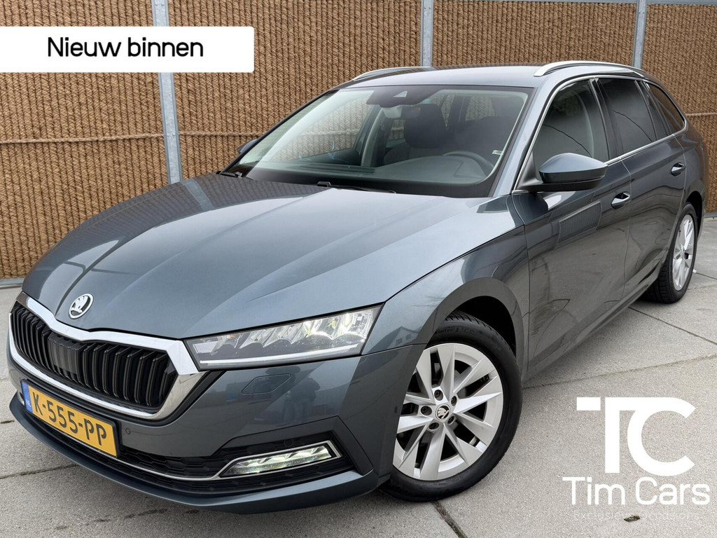 Škoda Octavia Combi 1.0 TSI Style Stoelverwarming | Trekhaak uitklapbaar | LED verlichting | Cruise & climate control | Apple CarPlay | Navigatiesysteem | Parkeersensoren voor en achter 52383749-0.jpg | Timcars.nl