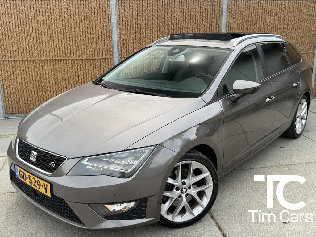 SEAT Leon ST 1.4 TSI ACT FR Dynamic Automaat | Panoramadak | LED verlichting | Half leer/alcantara | DCC | Achteruitrijcamera | Climate control | Adaptieve cruise control | Seat Sound | Parkeersensoren voor en achter 53975674-0.jpg | Timcars.nl